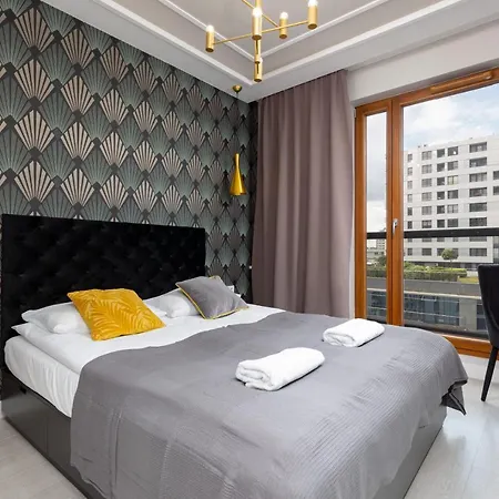 City Center Grzybowska With Parking By Renters Varşova