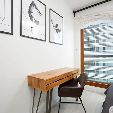 Lejlighed City Center Grzybowska With Parking By Renters Warszawa