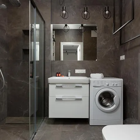 City Center Grzybowska With Parking By Renters *