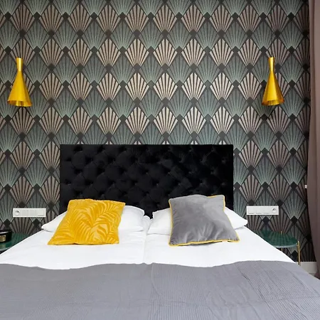 City Center Grzybowska With Parking By Renters Lejlighed *