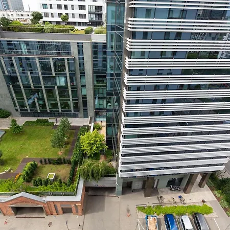 City Center Grzybowska With Parking By Renters Varşova