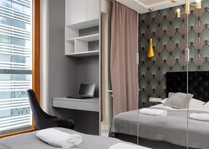 City Center Grzybowska With Parking By Renters * Varsó