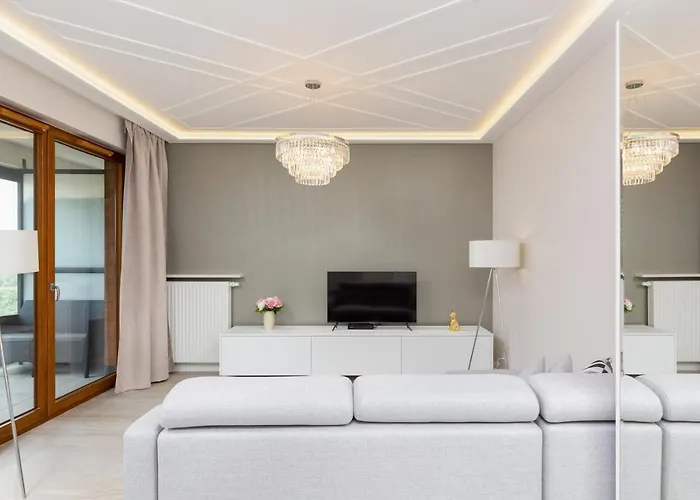 City Center Grzybowska With Parking By Renters * Varsó