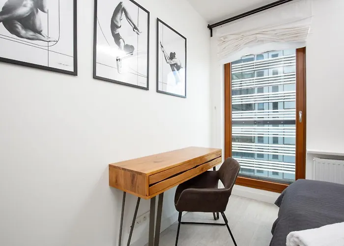 Apartman City Center Grzybowska With Parking By Renters Varsó