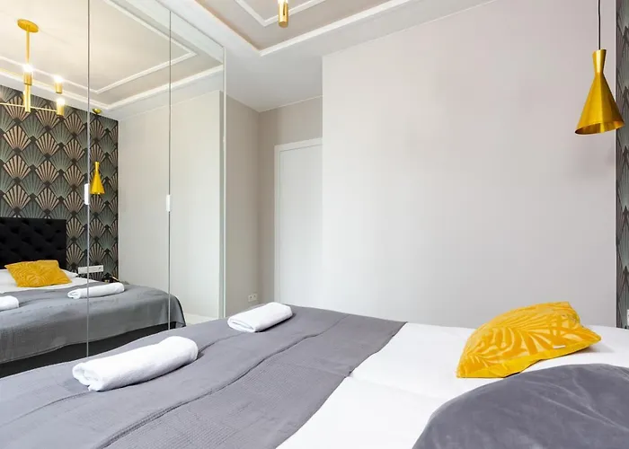 City Center Grzybowska With Parking By Renters Apartman *