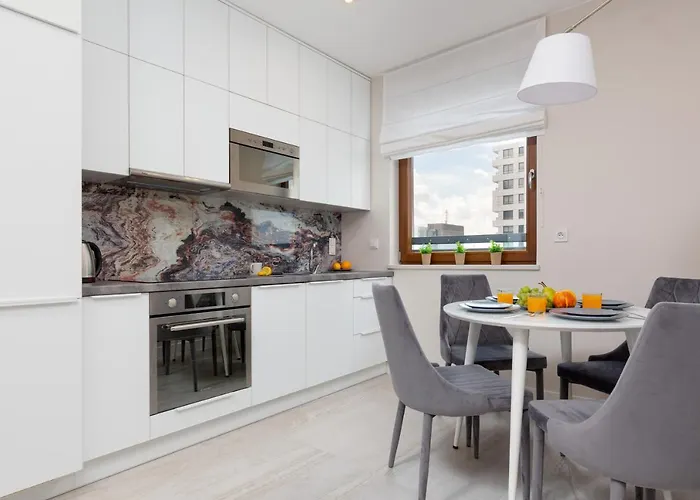 City Center Grzybowska With Parking By Renters Apartman *