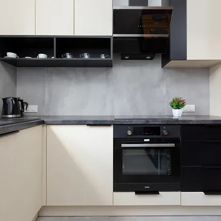 Apartment City Center Grzybowska With Parking By Renters